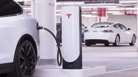 Tesla Supercharger Nedir?